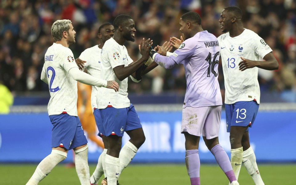 Ирландия приема Франция в квалификация за Евро 2024. Срещата е