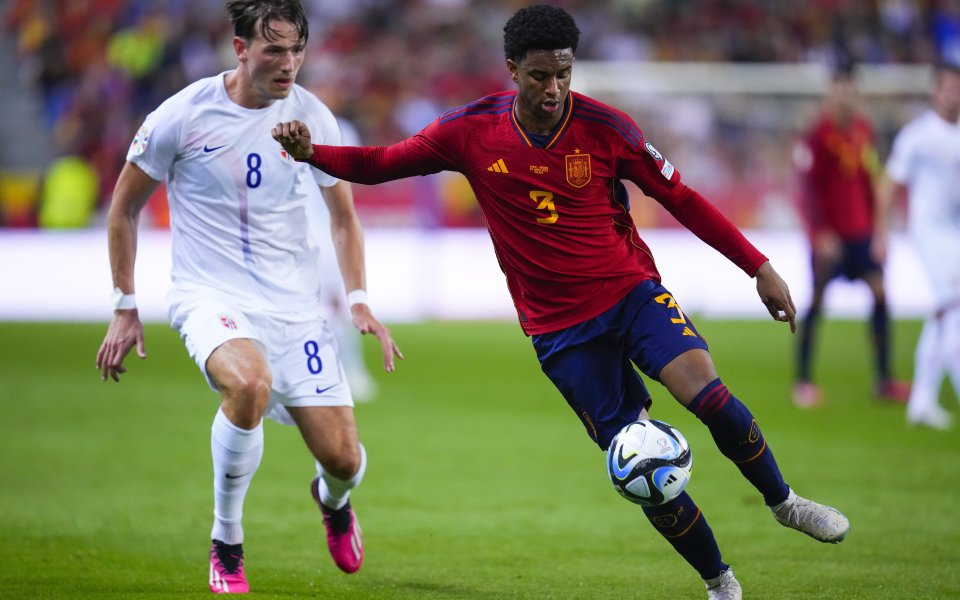 Двама от титулярите на Испания срещу Норвегия ще пропуснат втората