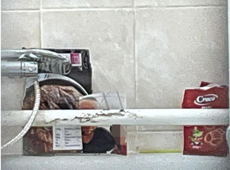 насилие момиченце