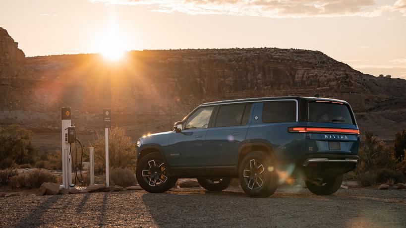 Rivian R1S
