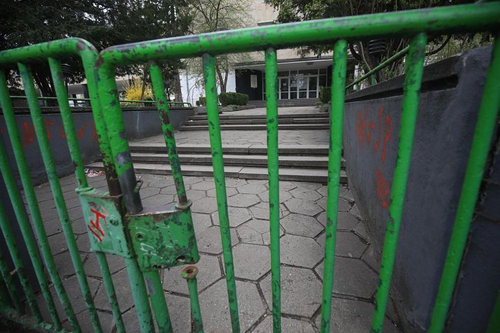 Непълнолетен младеж е установен, като автор на анонимен сигнал за