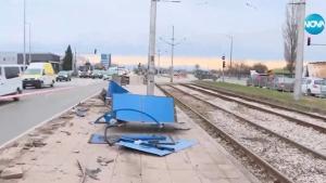 Пометена трамвайна спирка София