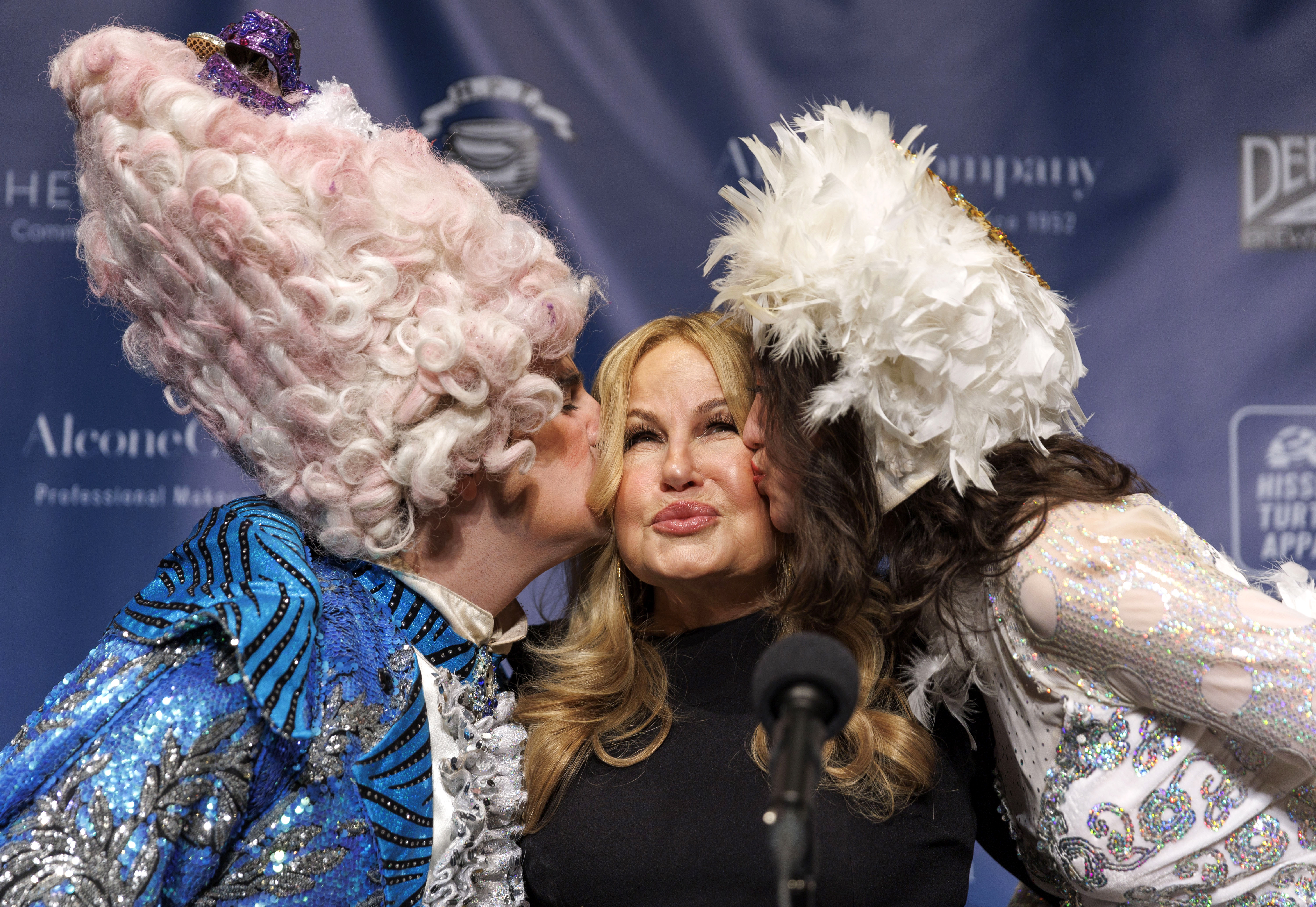 Дженифър Кулидж