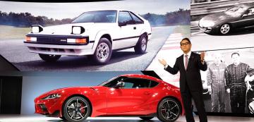 <p>Акио Тойода бе един от най-ярките критици на електромобилите (Тойода по време на автомобилното изложение в Детройт през 2019 г.)</p>