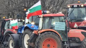 Земеделци от Дупница днес протестираха с шествие с над 50