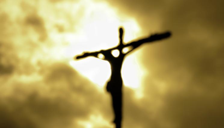 Исус Христос кръст - СЛЕД ОБИСКИТЕ: Богомолци се събраха пред прочутия манастир Киево-Печорска лавра