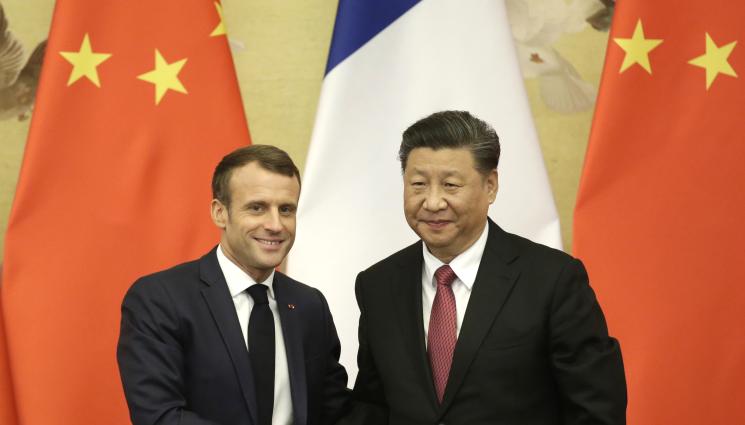 Makron - Макрон отива в Пекин да убеждава Си Дзинпин за диалог с Украйна