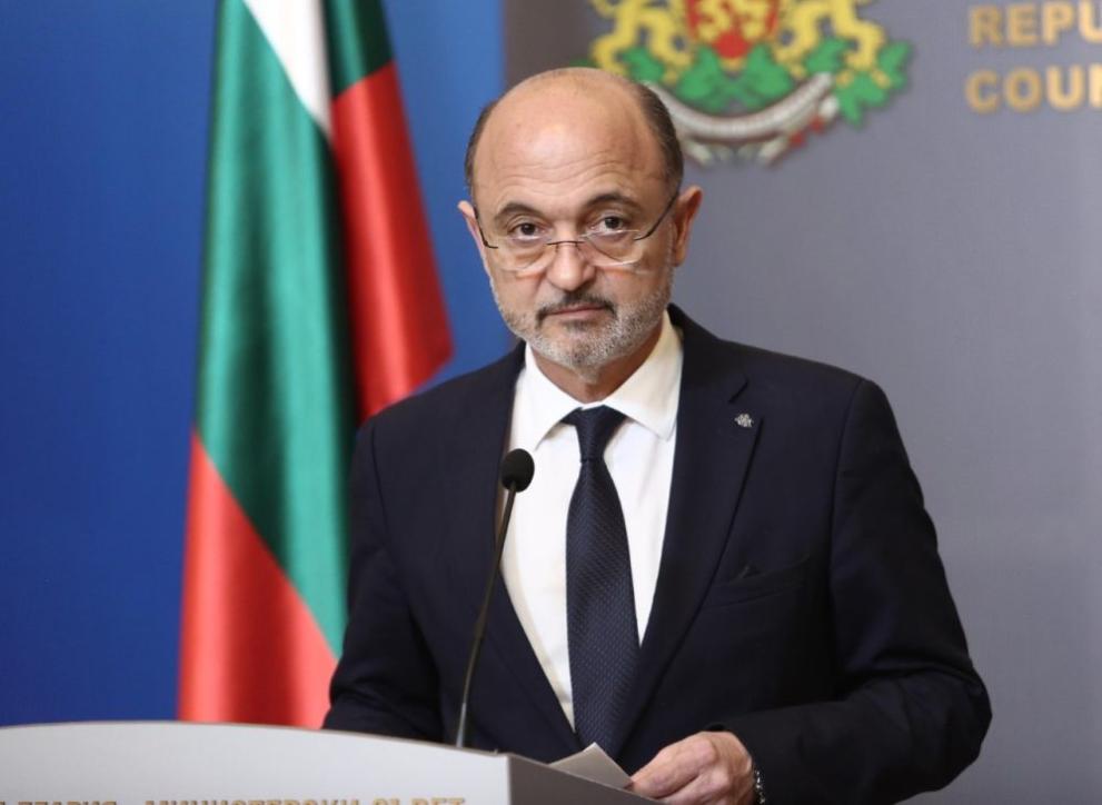 Първите медицински хеликоптери пристигат у нас по-рано от предвиденото. Това