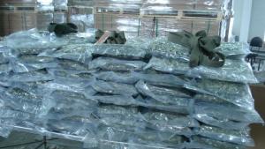 106 кг марихуана в 95 вакуумирани пакета откриха митнически служители