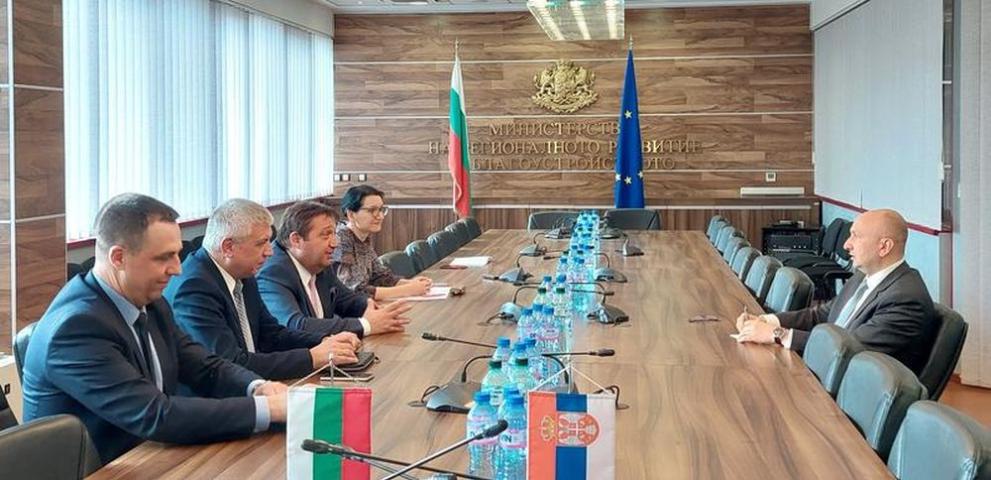 До 20 дни започва строежът на аутобана в участъка между