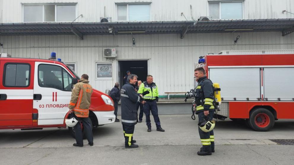 Пожар в хлебозавод в Радиново вдигна на крак три екипа