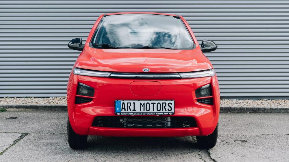 Ari Motors 902