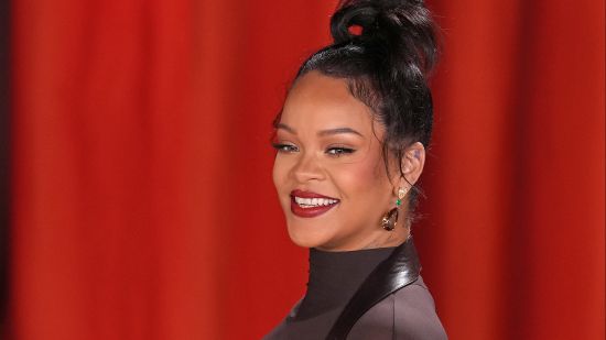 Rihanna има много "визуални идеи" за новия си албум