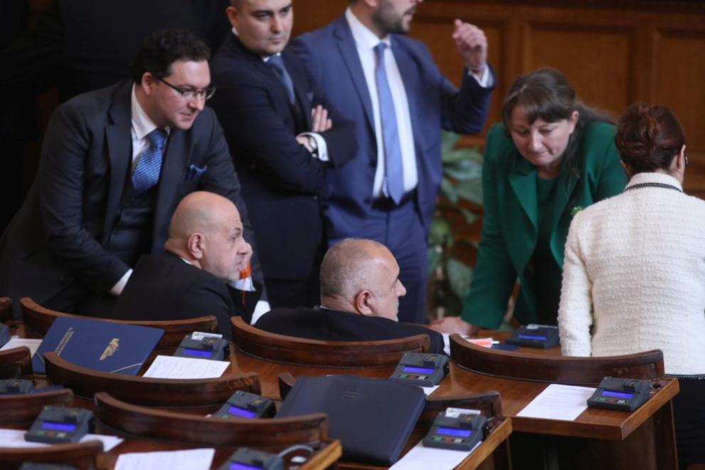 Представители на ПП-ДБ и ГЕРБ се събраха на среща в