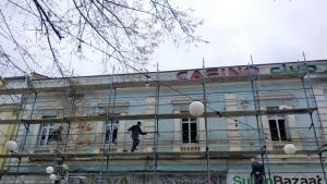 Собствениците на знаковата сграда на ул   Богориди в Бургас започнаха да