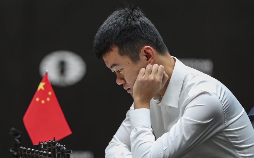 Динг Лирен изравни резултата в мача за световната титла по шахмат