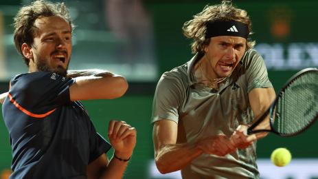 Медведев Зверев