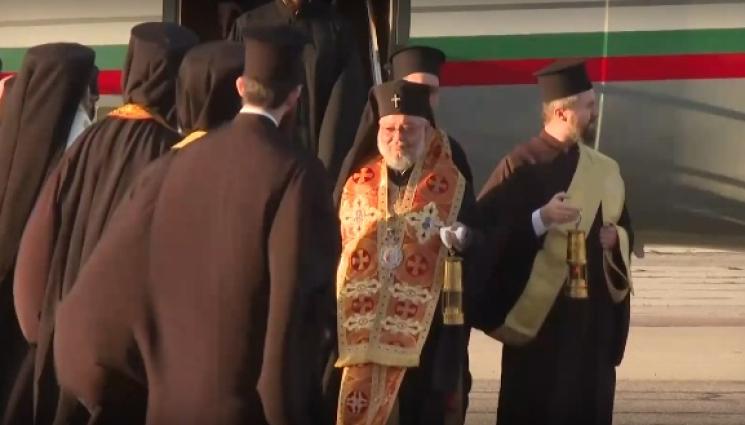 Благодатен огън - Благодатният огът пристигна на родна земя