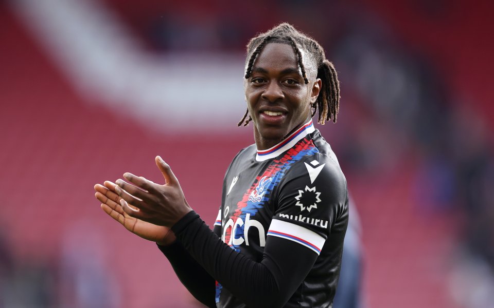 Кристъл Палас продължава със своя 100-процентов рекорд при мениджъра Рой