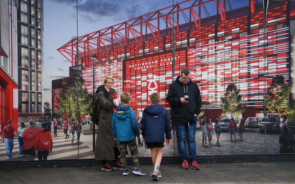 Нотингам Форест приема Манчестър Юнайтед на Сити Граунд в двубой