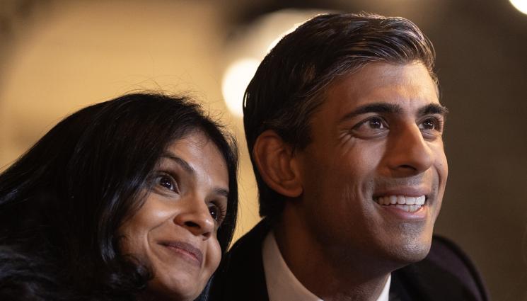 Риши Сунак - СЛЕДИ Я ИЗКЪСО: Британският премиер прекъсвал работа, за да види дали жена му е оправила креватите
