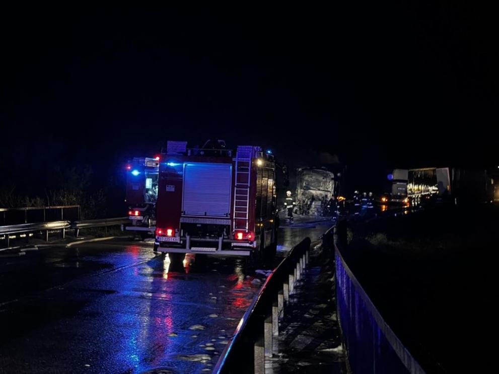 Катастрофа между два турска тира в нощта срещу сряда в