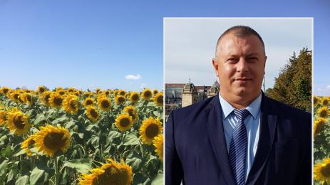 Костадинов