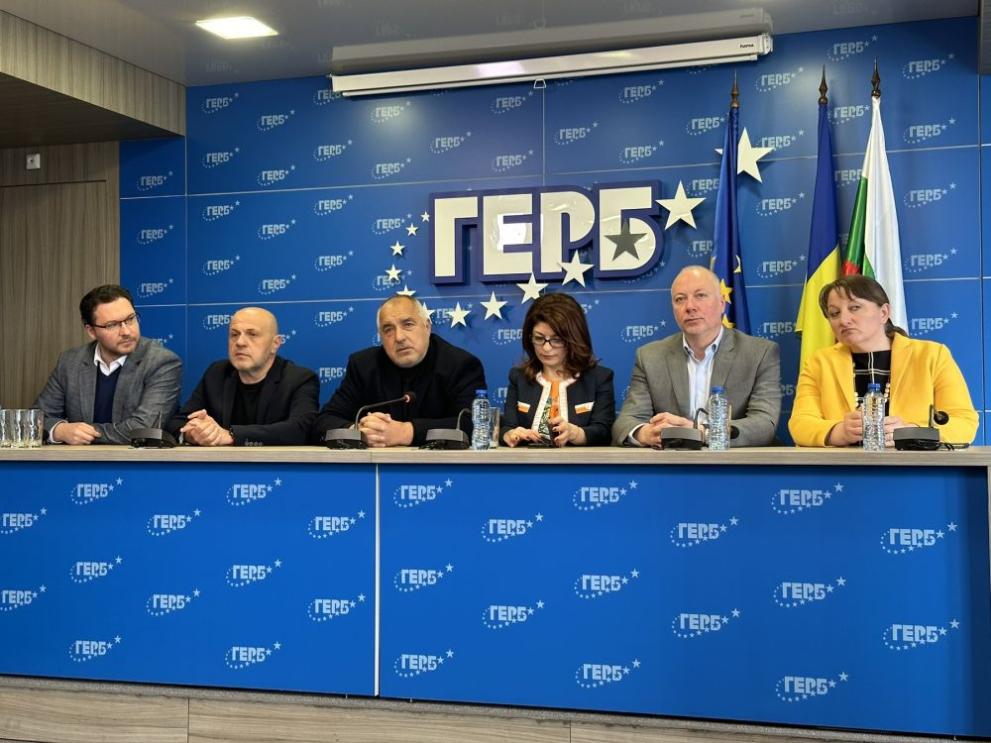 На брифинг в централата на ГЕРБ лидерът на партията Бойко