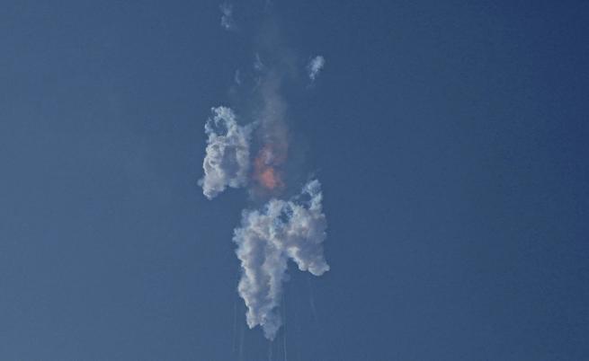 Взривената ракета ще струва 2 млрд. долара на SpaceX