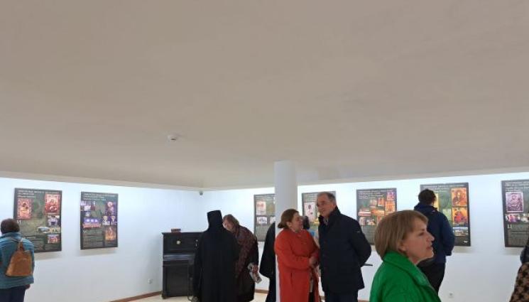 Чудотворни икони и мощи - Три Богородици събират поклонници край Асеновград