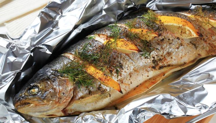 рецепти - Полезно и вкусно: Лесна и вкусна пълнена пъстърва с печурки или бързи панирани чушки с риба