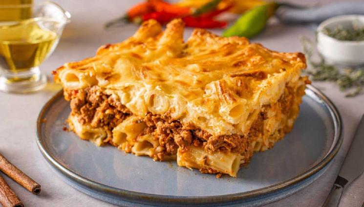 рецепти - Гответе с matekitchen.com: По средиземноморски: Апетитна паста Пастацио с телешка кайма и сос Бешамел (ВИДЕО)