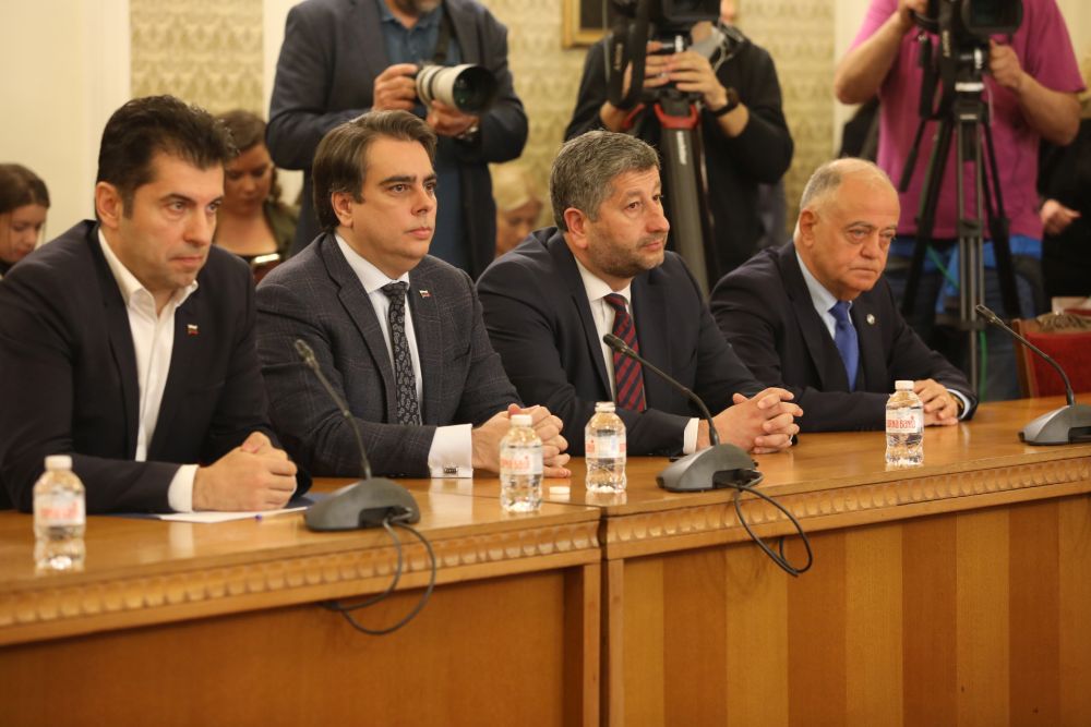 Лидерската среща между ГЕРБ-СДС и ПП-ДБ