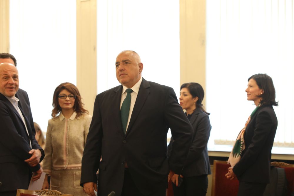 Лидерската среща между ГЕРБ-СДС и ПП-ДБ