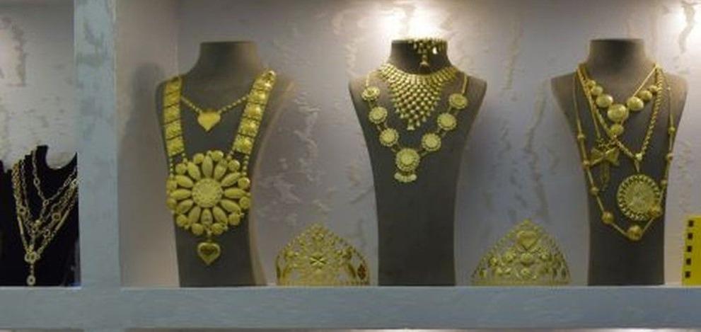 Криминалисти разкриха незаконна търговия с ценни накити в Стара Загора,