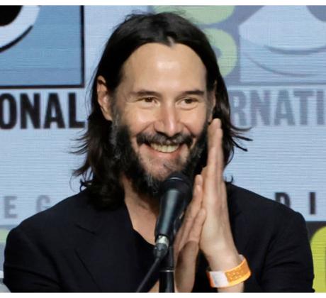 Ах Киану Рийвс… Обожаваме го Интернет го обожава И как