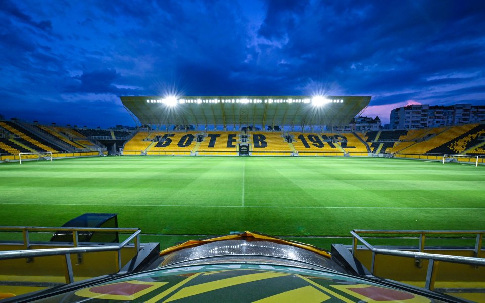 Ботев Пловдив е тотален хит с новия си стадион и