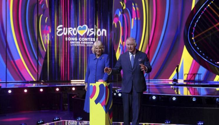 Чарлз - НАТИСНАХА РОЗОВИЯ БУТОН: Крал Чарлз III и Камила откриха сцената на „Евровизия