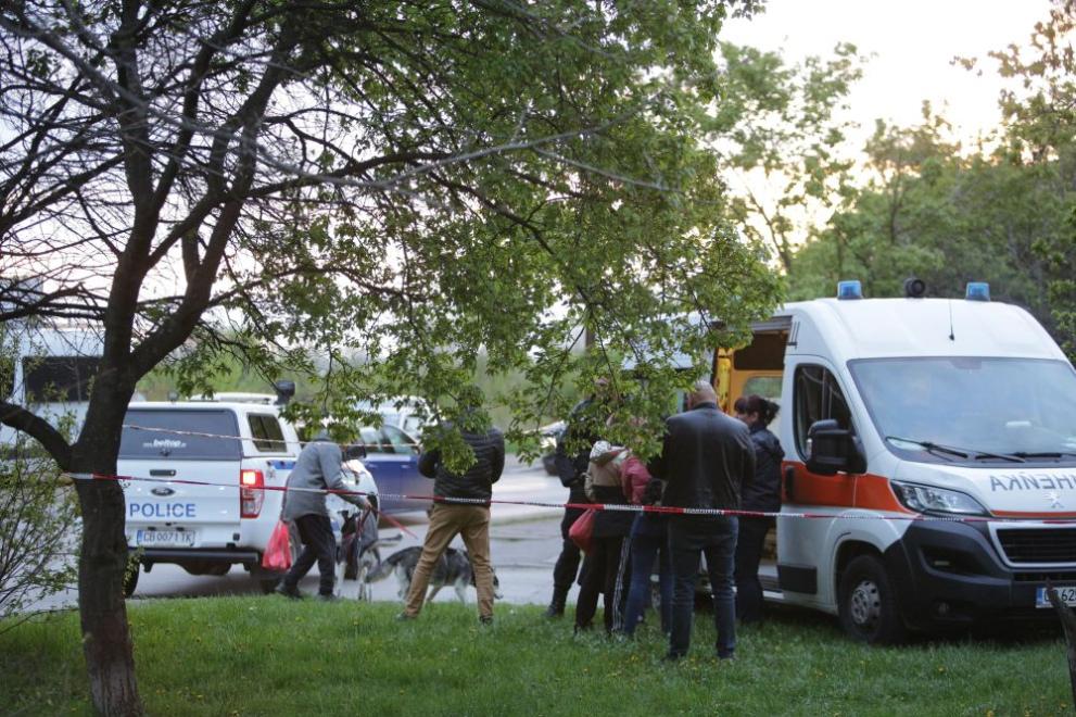 Задържан е мъжът, който по-рано днес се барикадира в апартамент
