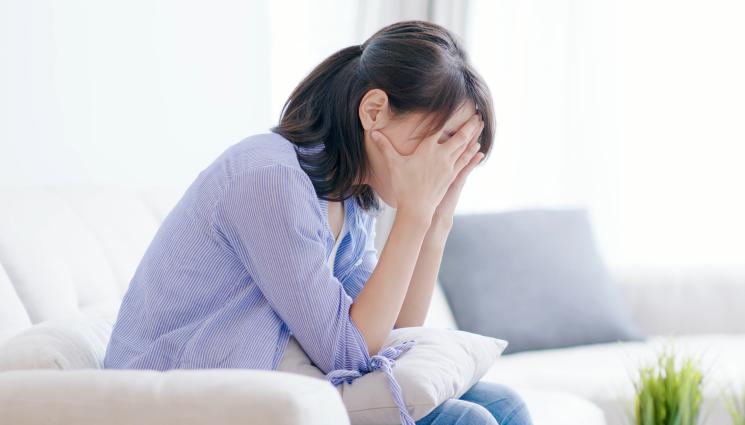 китайка - ГОЛО ОТМЪЩЕНИЕ: Китайка лъсна дибидюс на улицата заради изневяра (СНИМКИ)