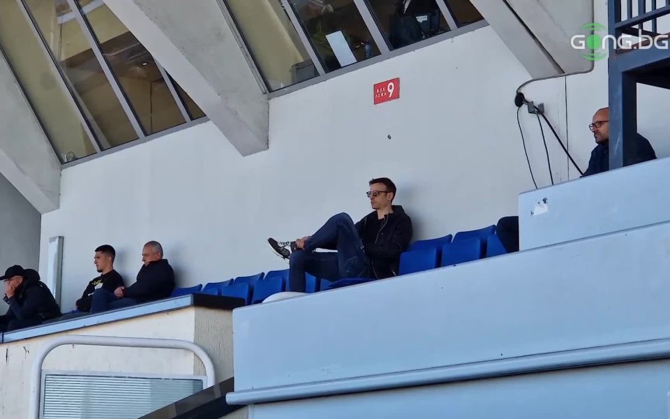 Легендарният български бивш нападател - Димитър Бербатов, отдели от времето