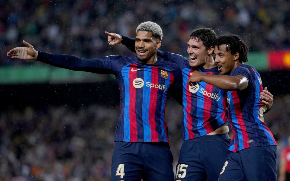 Барселона отрече за наложени санкции Футбол свят Испания Gong.bg