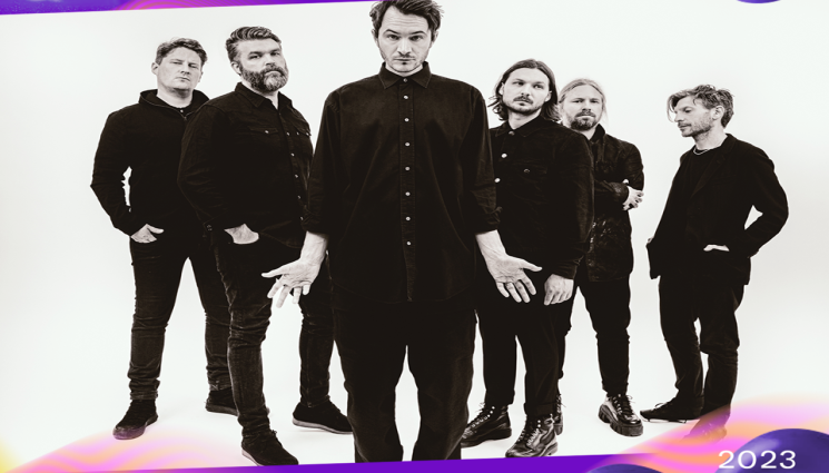 с - И Editors идват на пристанището в Бургас