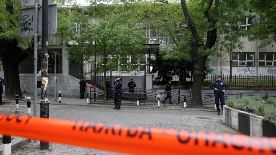 Ученикът, убил девет души в Сърбия, отива в психиатрия