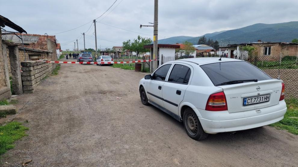 Шестима мъже са задържани след сбиване в карловското село Певците,