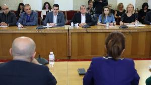 Представители на парламентарните групи на ГЕРБ СДС и на Има такъв