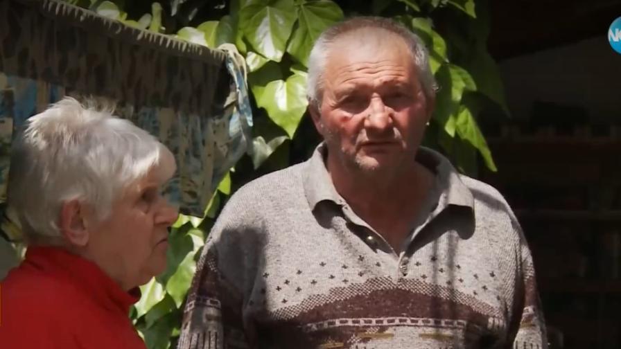 Трима, сред които баща и дете, ограбиха и пребиха пенсионер в дома му в Благоевград