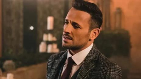 Никос Вертис