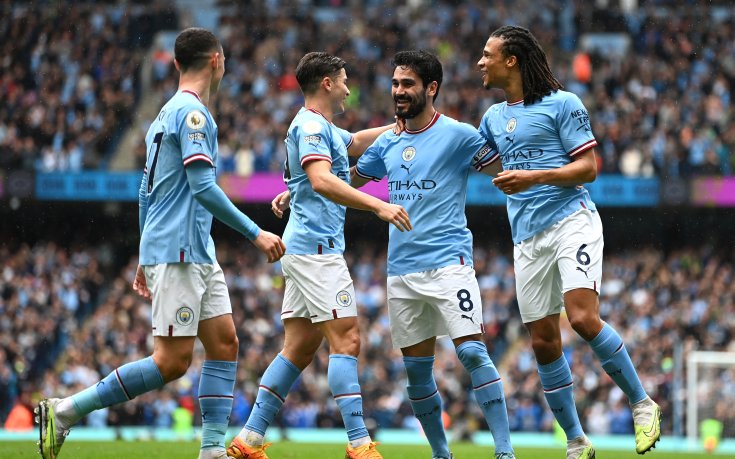 Аристократичен Манчестър Сити си поигра с огъня, но се измъкна срещу Лийдс