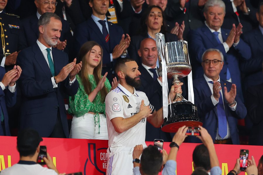 Награждаване на Реал Мадрид с трофея от Купата на Краля1